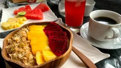 ISLAND & ACCOMMODATION food